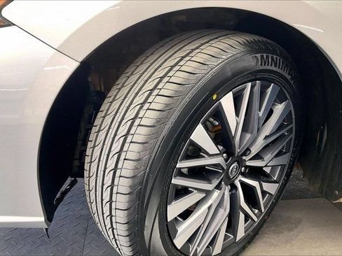 Used 2023 Nissan Altima 2.5 SV FWD image 34