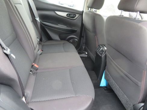 Used 2018 Nissan Rogue Sport S w/ S Appearance Package image 16