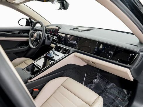 New 2026 Porsche Panamera 4 image 22