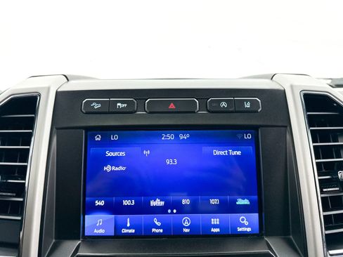 Used 2020 Ford F150 Lariat w/ Equipment Group 502A Luxury AWD/4WD image 6