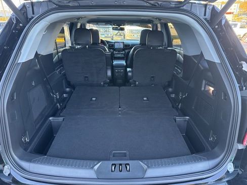 Used 2022 Ford Explorer Limited w/ Equipment Group 301A image 17
