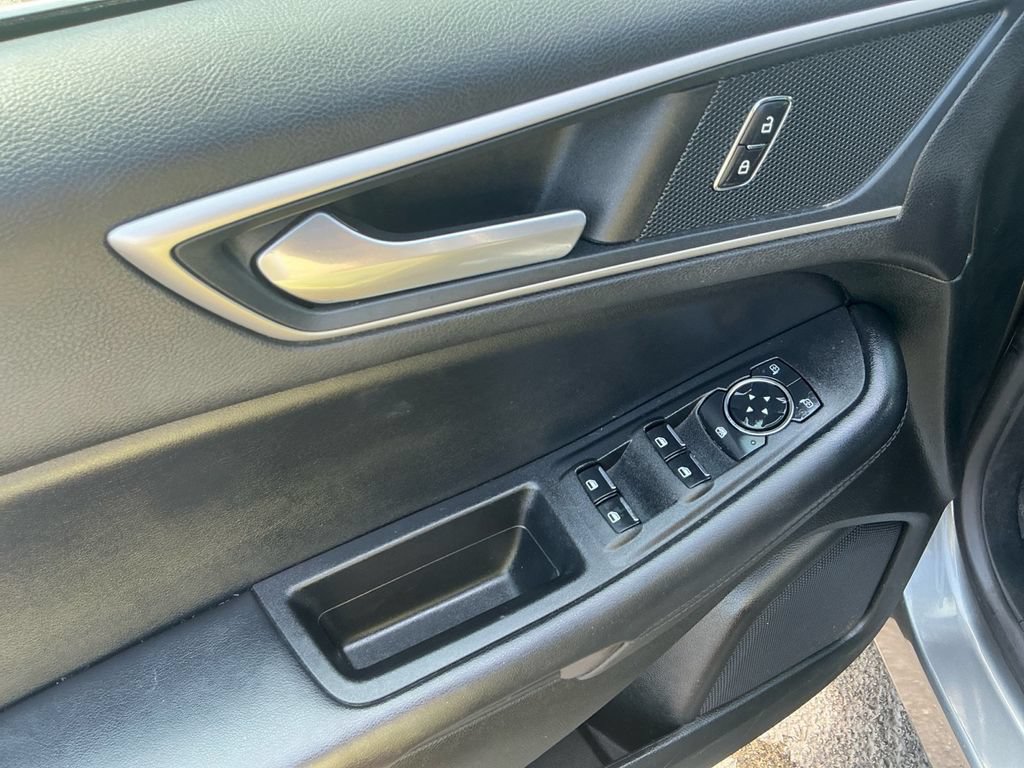 Used 2023 Ford Edge SEL w/ Convenience Package AWD/4WD image 16