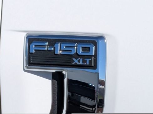 Used 2022 Ford F150 XLT image 12