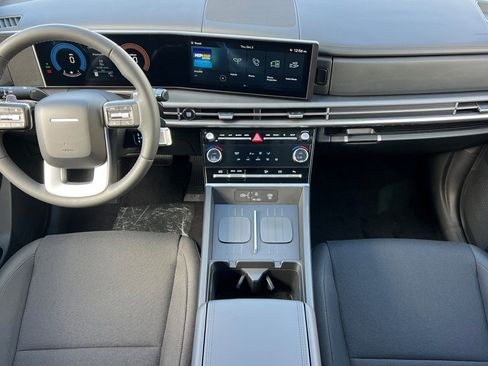 Used 2026 Hyundai Santa Fe SE image 36