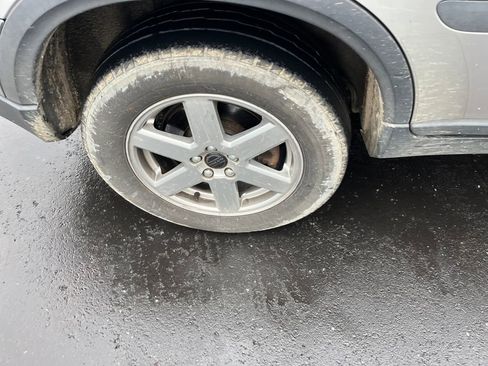 Used 2004 Volvo XC90 2.5T image 32