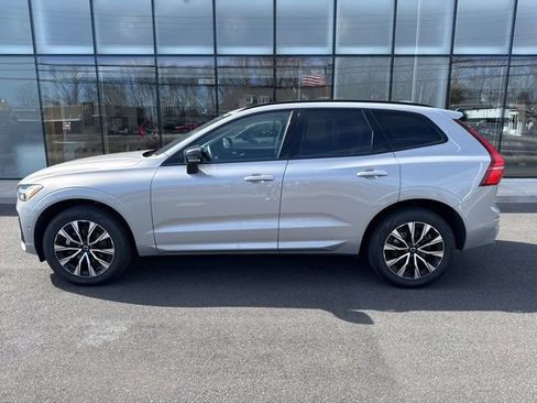 Used 2025 Volvo XC60 B5 Plus w/ Climate Package AWD/4WD image 2