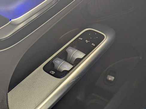 Used 2025 Mercedes-Benz GLC 43 AMG 4MATIC image 15