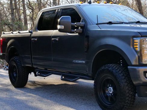 Used 2019 Ford F250 Lariat w/ Lariat Ultimate Package image 53