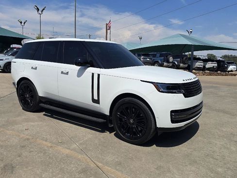 Used 2025 Land Rover Range Rover SE AWD/4WD image 5