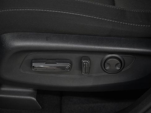 Used 2025 Honda CR-V EX image 22
