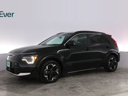 Used 2024 Kia Niro Wind FWD image 18