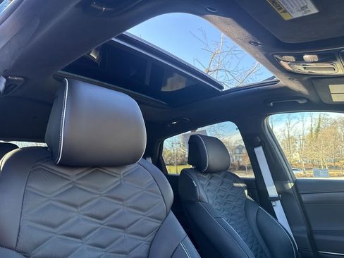 Certified 2025 Genesis GV80 3.5T image 34