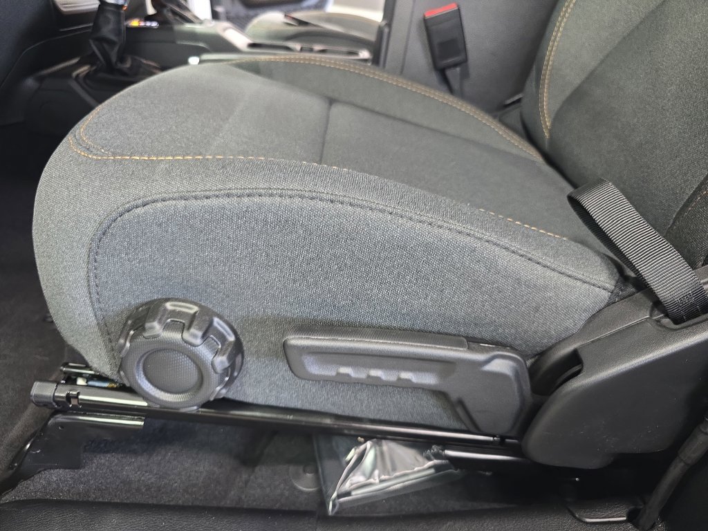 New 2026 Jeep Wrangler Sport AWD/4WD image 29