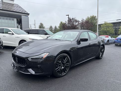 Used 2022 Maserati Ghibli Modena Q4 AWD/4WD image 1