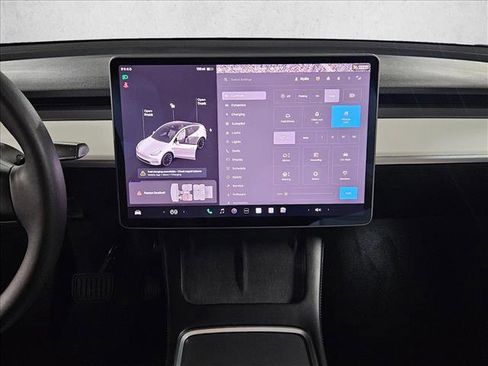 Used 2021 Tesla Model Y Long Range image 15