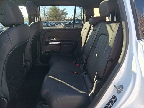 Certified 2023 Mercedes-Benz GLB 250 4MATIC image 7