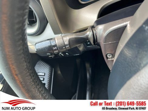 Used 2015 Toyota RAV4 Limited AWD/4WD image 22