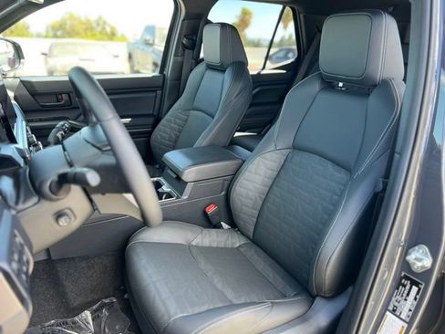 Used 2025 Toyota 4Runner TRD Sport Premium AWD/4WD image 19