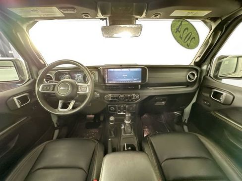 Used 2024 Jeep Wrangler Unlimited Sahara w/ Technology Group image 32