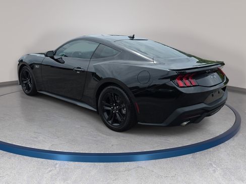 Used 2024 Ford Mustang GT RWD image 7