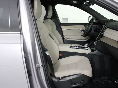 Certified 2026 Volvo XC90 B6 Plus w/ Protection Package Premier AWD/4WD image 29
