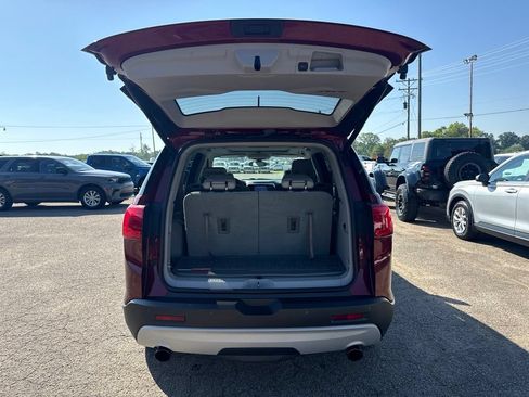 Used 2017 GMC Acadia SLT AWD/4WD image 32