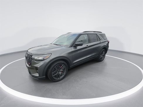 New 2026 Ford Explorer ST w/ Sun And Sound Package image 4