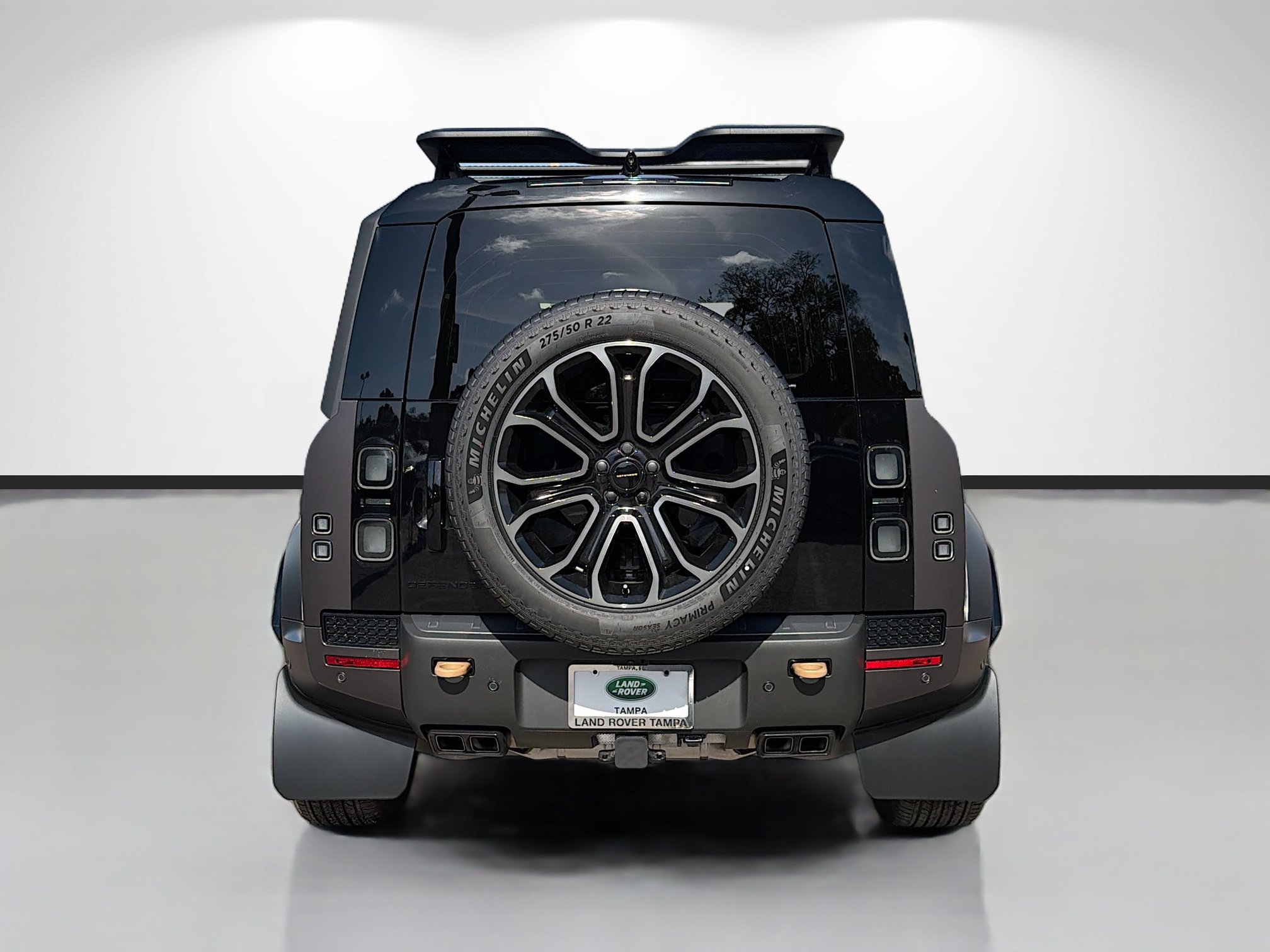 New 2026 Land Rover Defender 110 OCTA AWD/4WD image 4