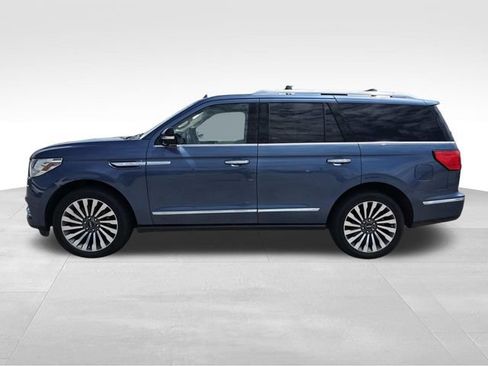 Used 2019 Lincoln Navigator Reserve AWD/4WD image 4
