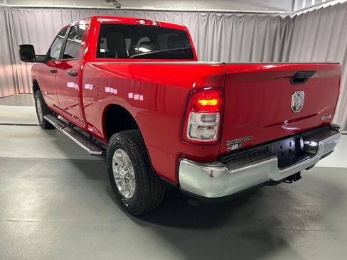 Used 2024 RAM 2500 Big Horn w/ Bed Utility Group image 5