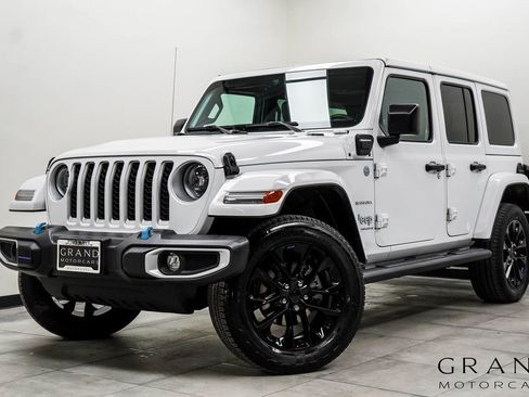 Used 2023 Jeep Wrangler Unlimited Sahara w/ Cold Weather Group image 1
