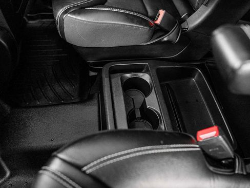 Used 2020 Ford Explorer ST w/ ST Street Pack image 39