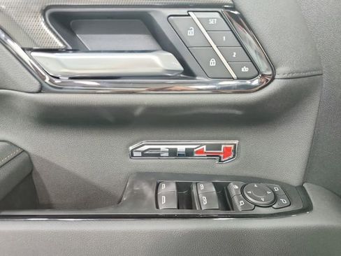 New 2026 GMC Sierra 1500 AT4 image 39