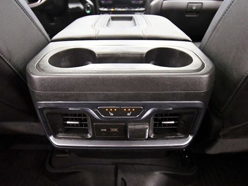 Used 2020 GMC Sierra 2500 AT4 w/ AT4 Premium Package image 17