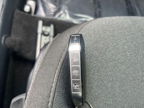 Used 2025 Kia K4 FWD image 18