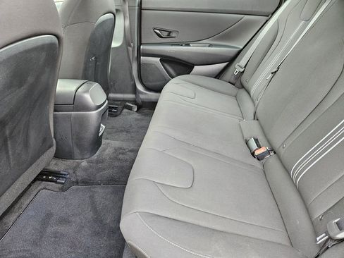 Used 2025 Hyundai Elantra Sport image 20