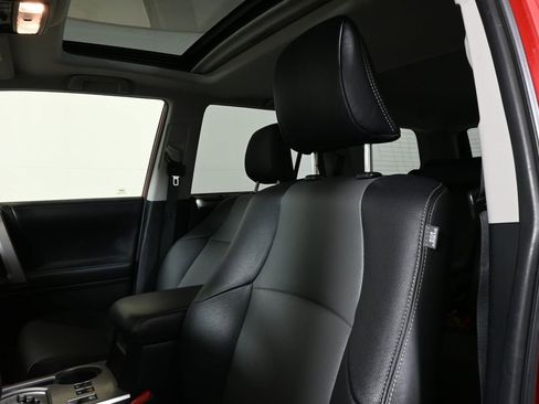 Used 2019 Toyota 4Runner SR5 Premium AWD/4WD image 5