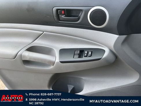 Used 2015 Toyota Tacoma 4x4 Access Cab V6 image 19