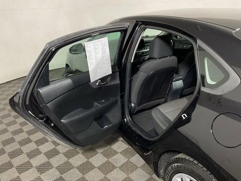 Used 2022 Kia Forte Sedan FWD image 30