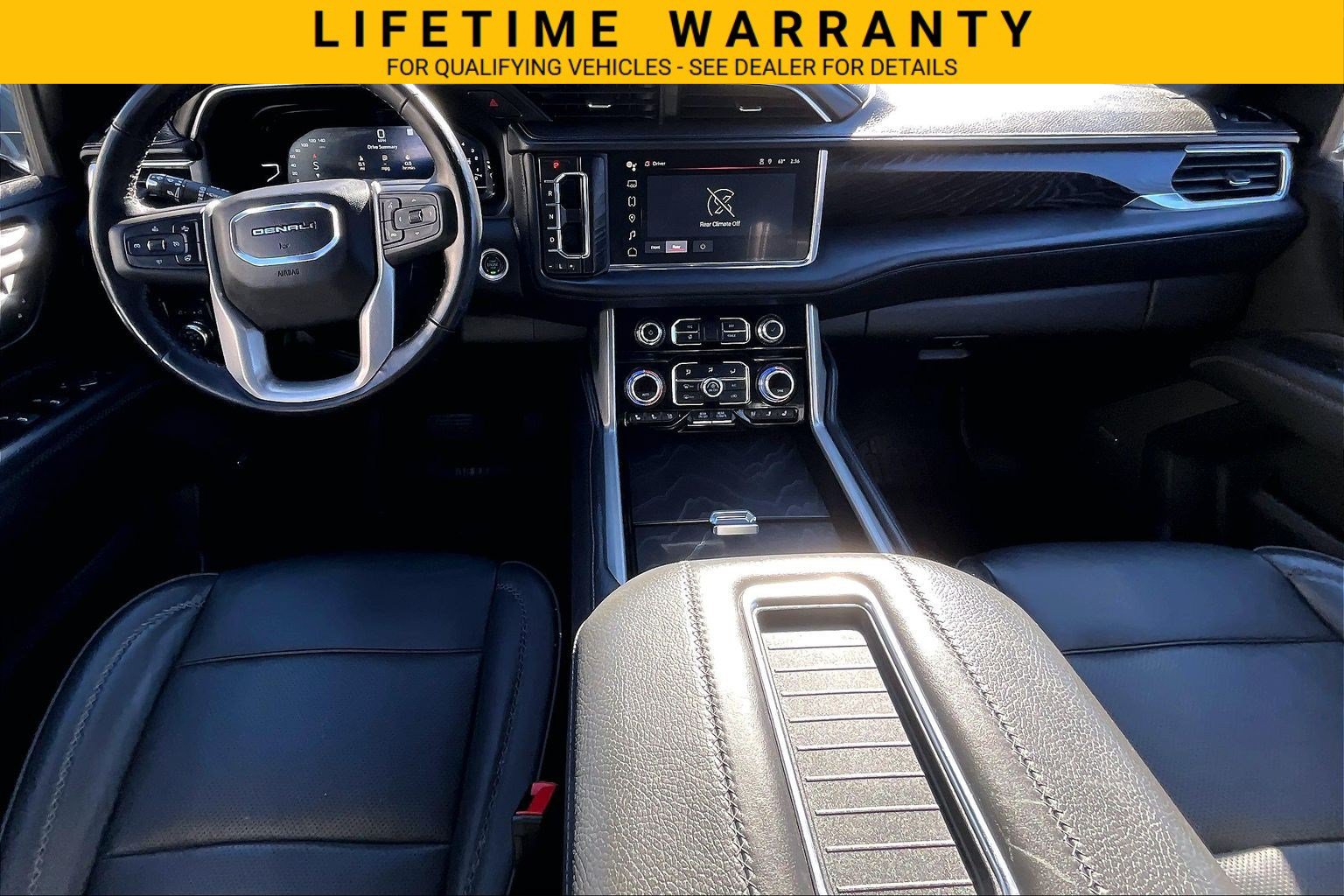Used 2022 GMC Yukon Denali AWD/4WD image 16