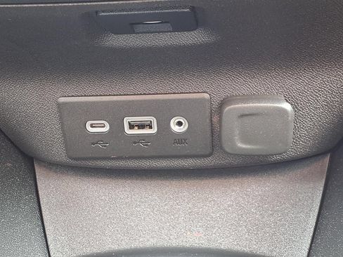 Used 2025 Chevrolet Malibu RS FWD image 5
