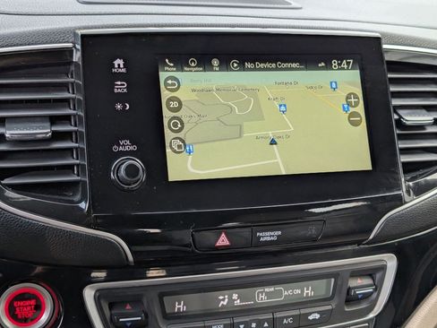 Used 2020 Honda Pilot Touring image 25