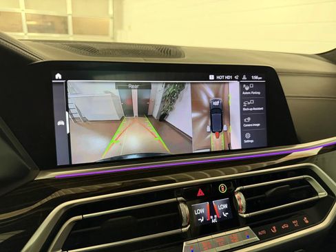 Used 2019 BMW X5 xDrive50i w/ M Sport Package AWD/4WD image 29