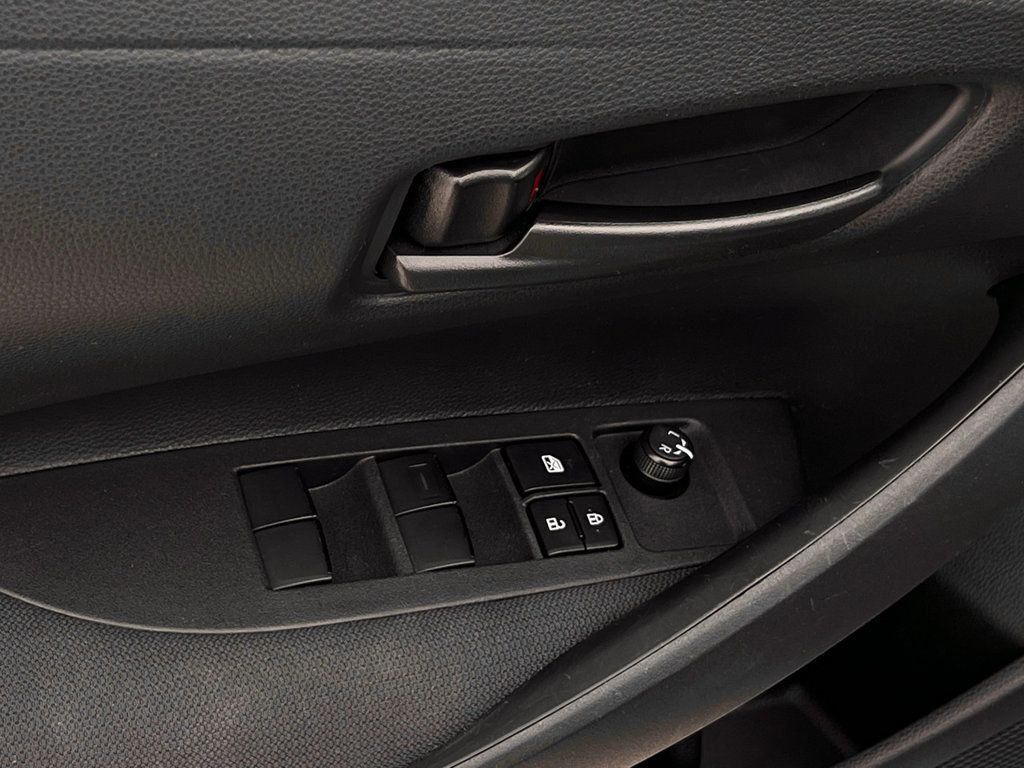 Used 2025 Toyota Corolla LE FWD image 21