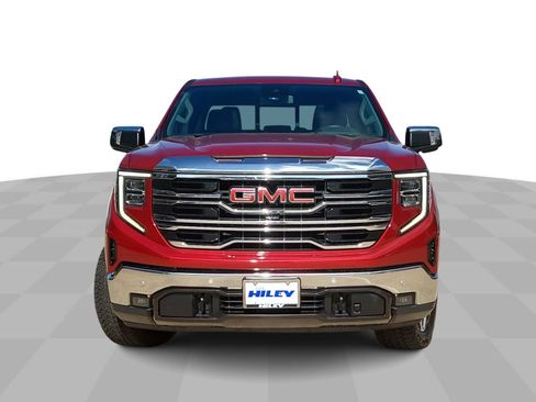 Used 2024 GMC Sierra 1500 SLT AWD/4WD image 3
