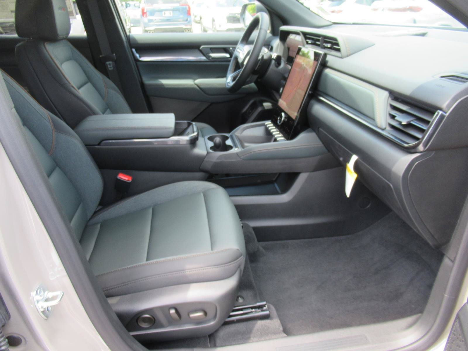 New 2027 GMC Terrain AT4 w/ Convenience Package III AWD/4WD image 10