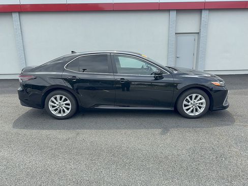 Certified 2023 Toyota Camry LE w/ Convenience Package AWD/4WD image 3
