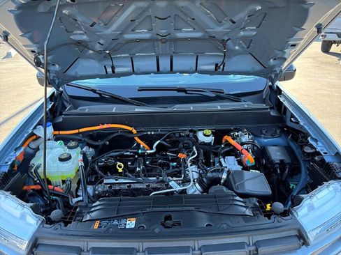 Used 2024 Ford Maverick Lariat image 30