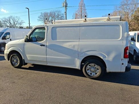 Used 2017 Nissan NV 2500 SV image 5