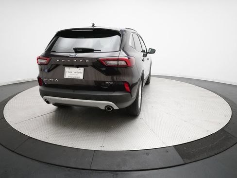 Used 2023 Ford Escape Active w/ Tech Pack #1 AWD/4WD image 13